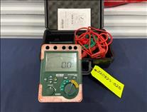 Extech Megohmmeter 8044